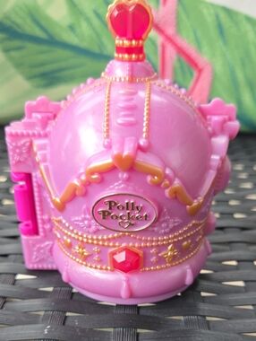 ​👑 Vintage 1996 Polly Pocket: Royal Crown Palace Compact Only No Polly👑